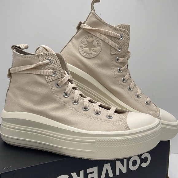 Converse Women's A12812C
CTAS MOVE HI
LIGHT DUNE/EGRET/PAPYRUS Sneakers Platform - Picture 7 of 16